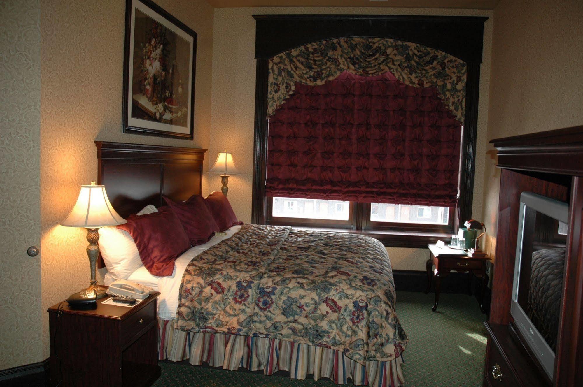 Hickok'S Hotel And Gaming Deadwood Exteriör bild